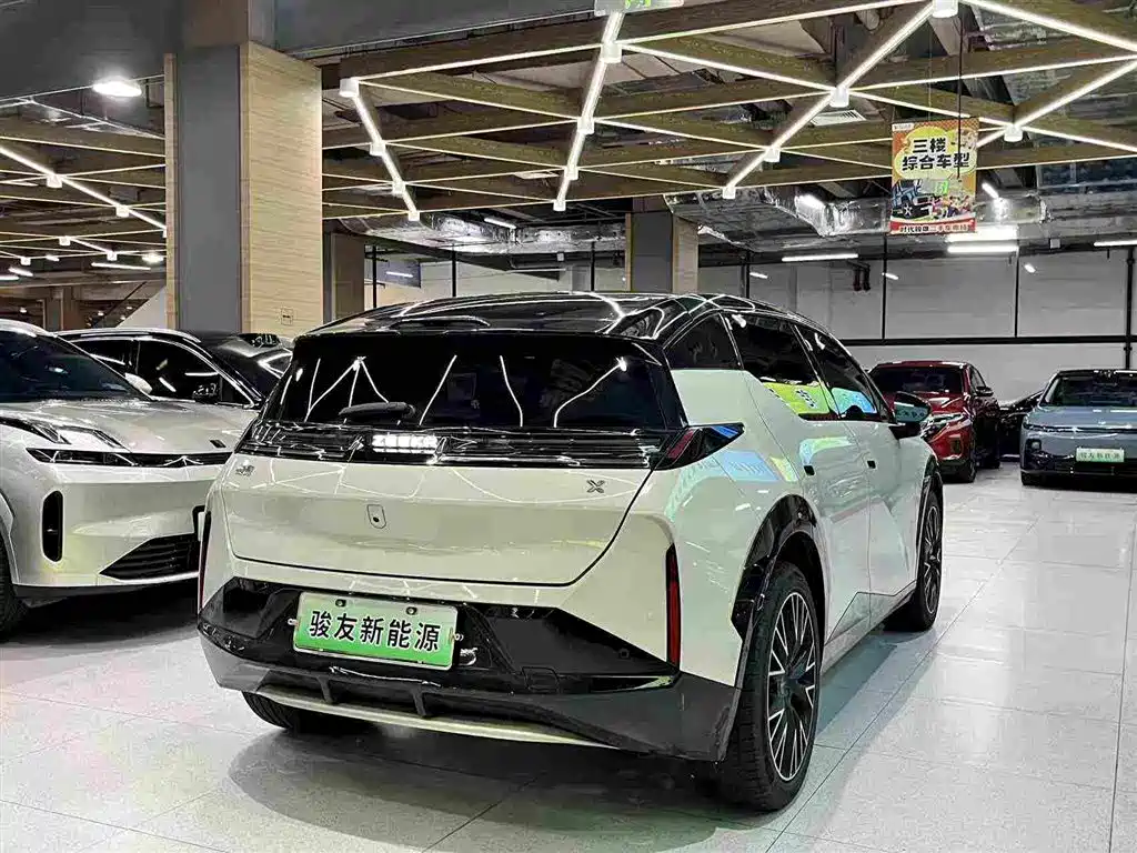 Zeekr X — миниатюра 2