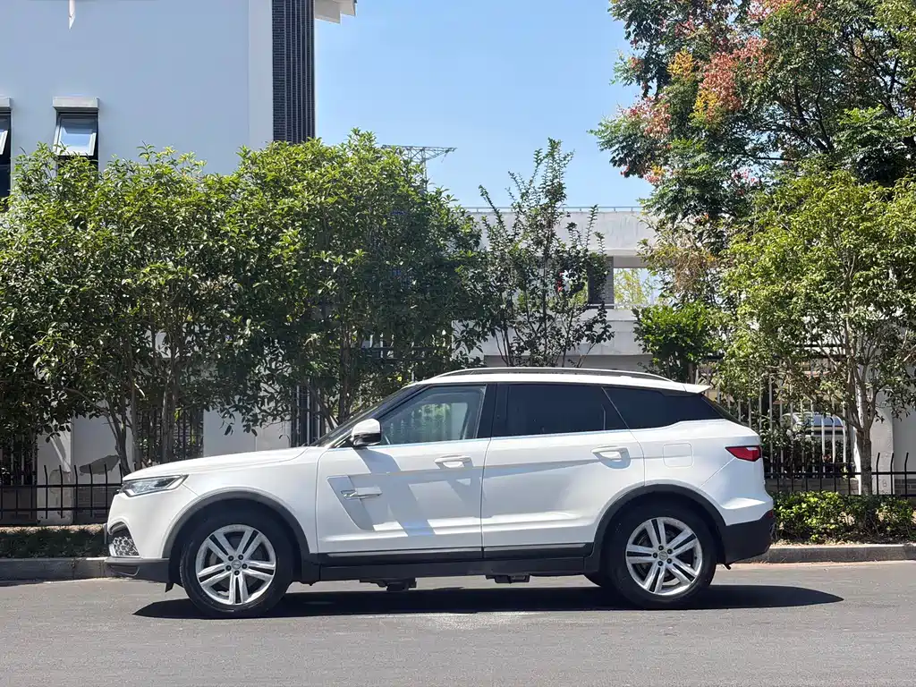 Zotye Zotye T700 — миниатюра 5