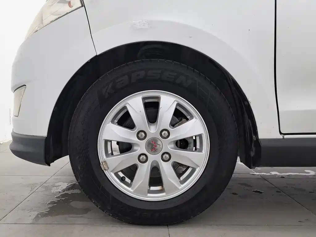 Wuling Hongguang — миниатюра 17