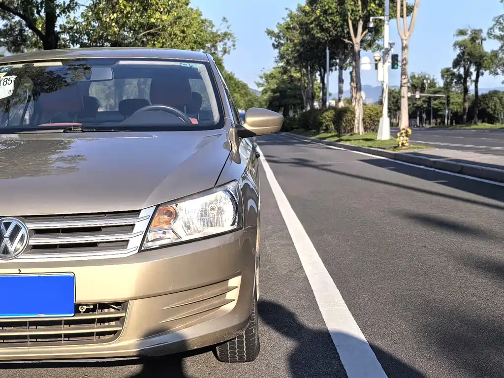 Volkswagen Santana — миниатюра 5