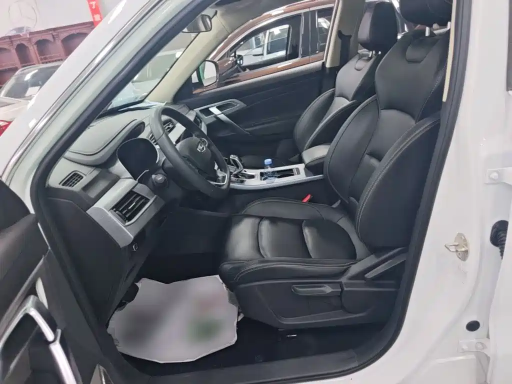 Geely Boyue — миниатюра 15