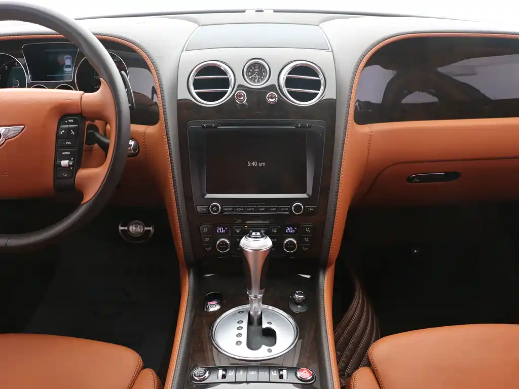 Bentley Flying Spur — миниатюра 10