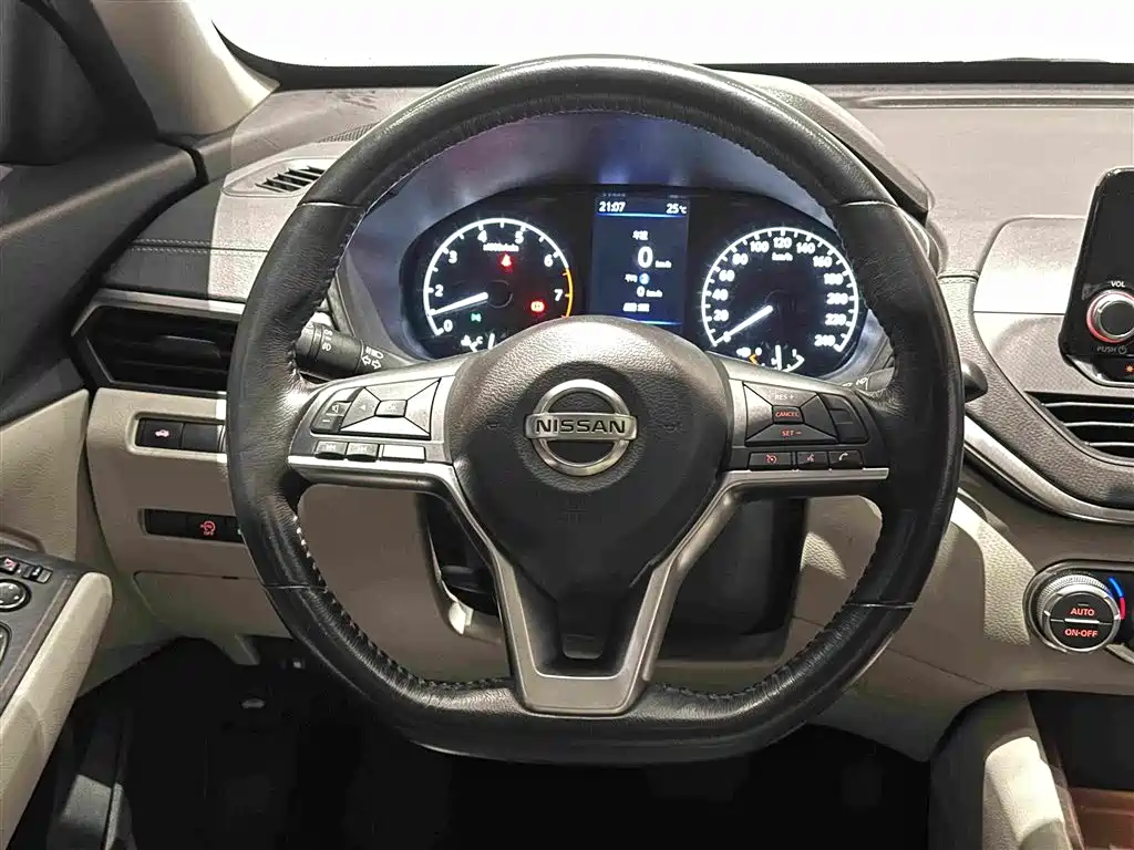 Nissan Teana — миниатюра 14
