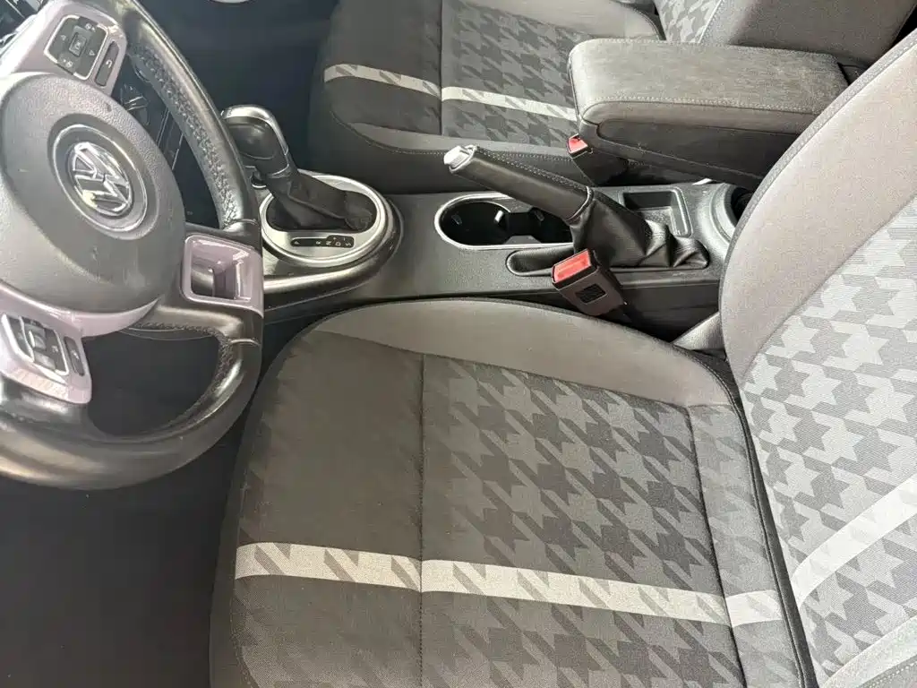 Volkswagen Beetle — миниатюра 4