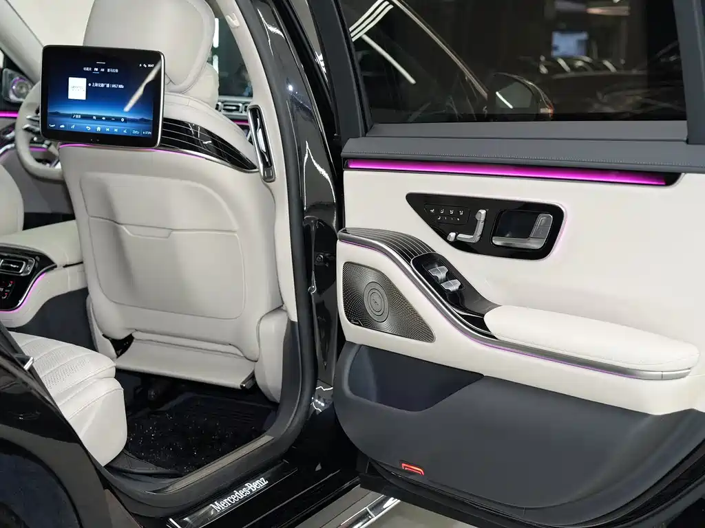 Mercedes-Benz S-Class — миниатюра 17