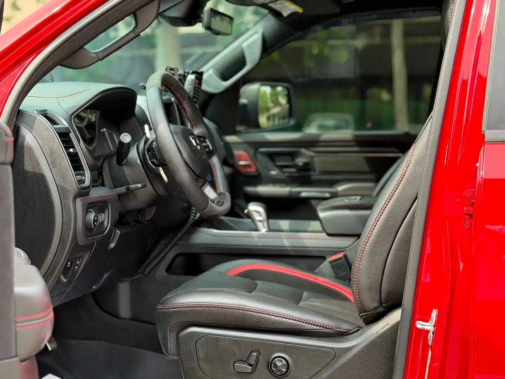 Ram Trucks 2023 6.2T