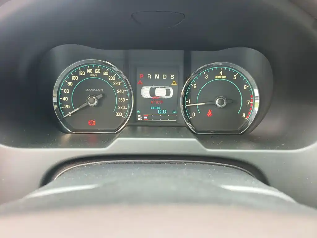 Jaguar XF — миниатюра 5