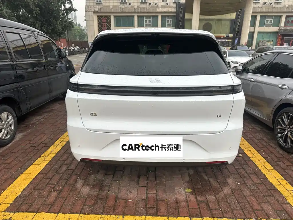 Li Auto L6 2024 Pro