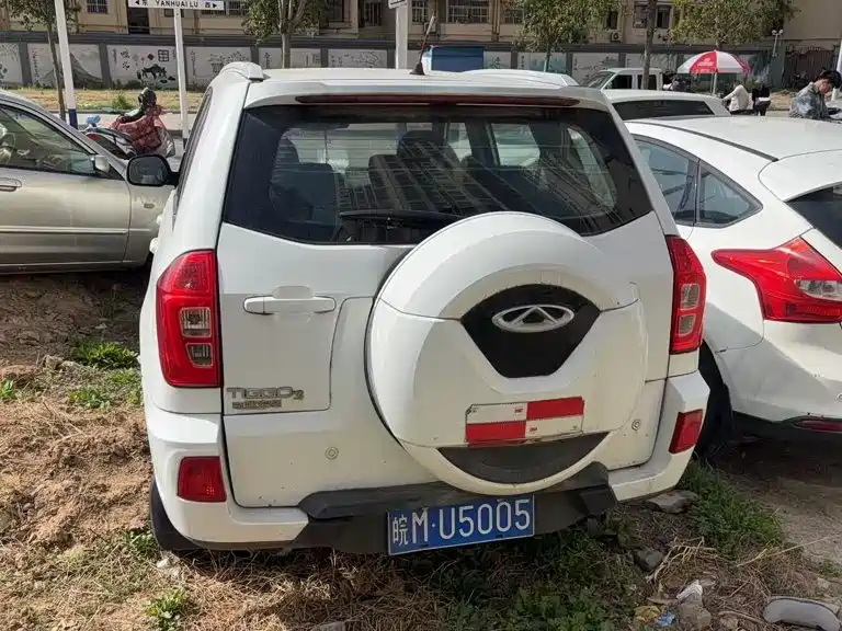 Chery Tiggo 3 3 2015 1.6L MT Sport