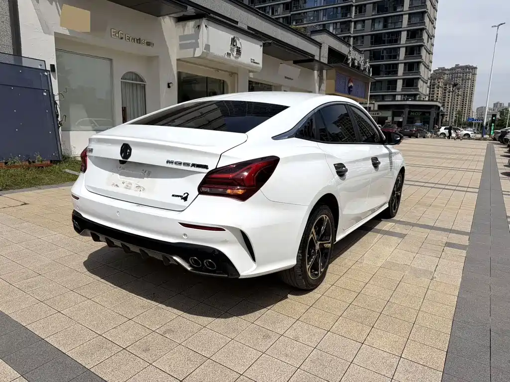 MG MG5 Scorpio — миниатюра 14