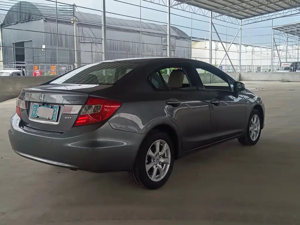 Honda Civic — миниатюра 6