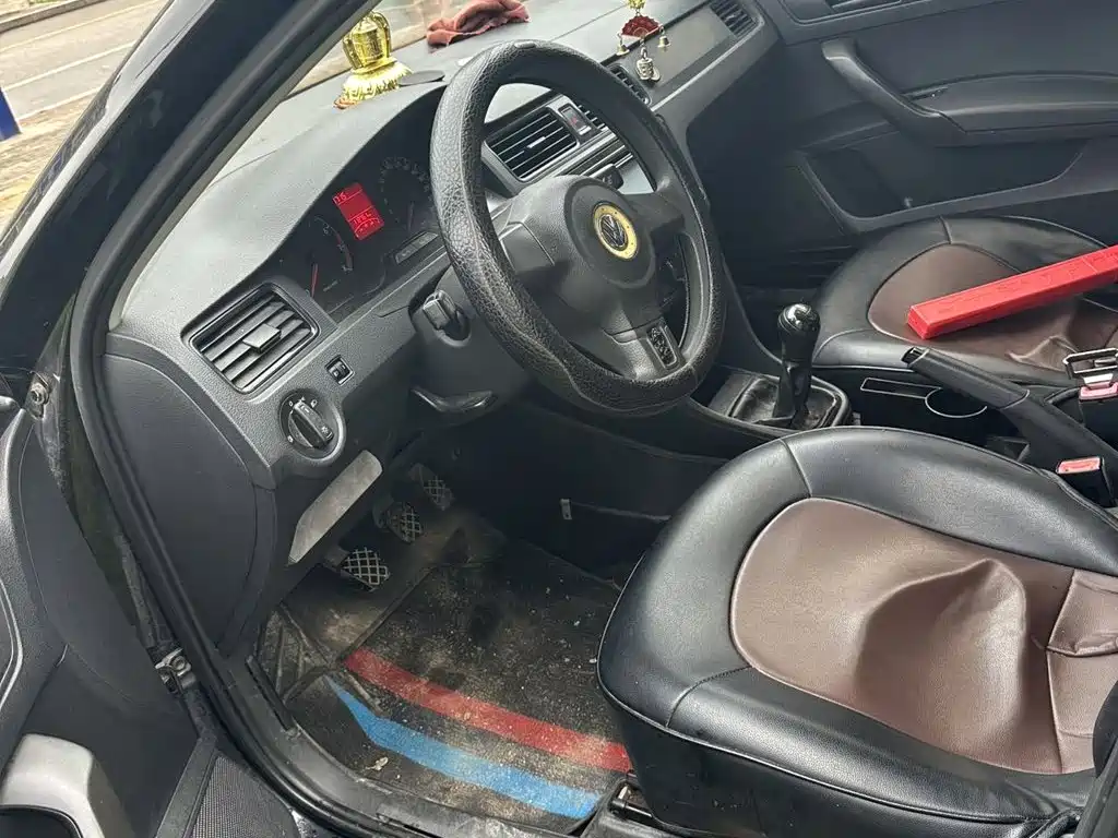 Volkswagen Santana 2013 1.6L MT