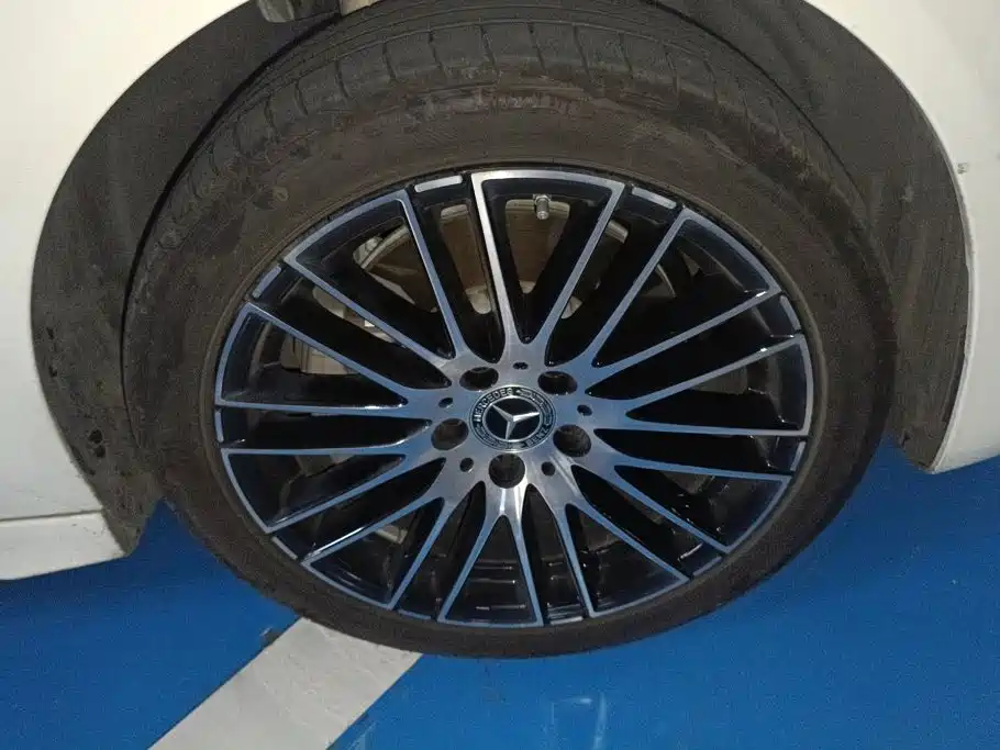 Mercedes-Benz C-Class — миниатюра 6