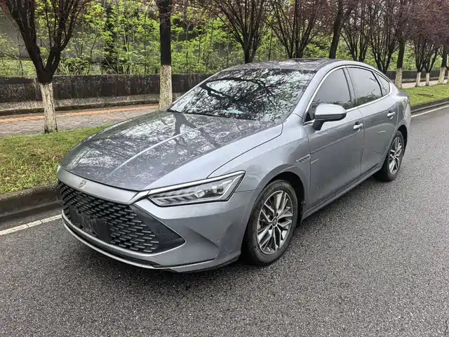2022 BYD Qin