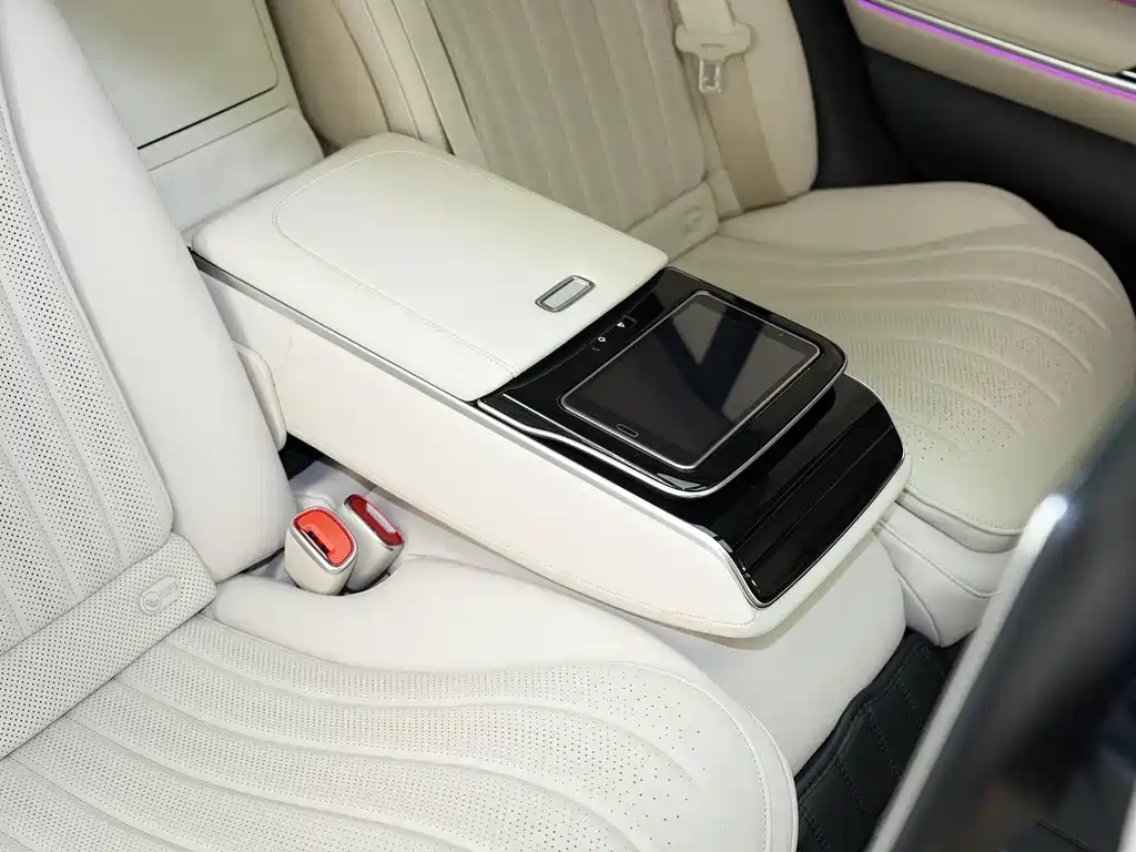 Mercedes-Benz S-Class — миниатюра 21