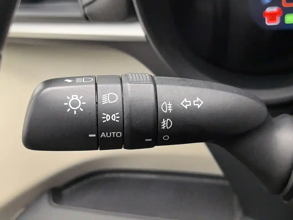 Toyota Sienna — миниатюра 21
