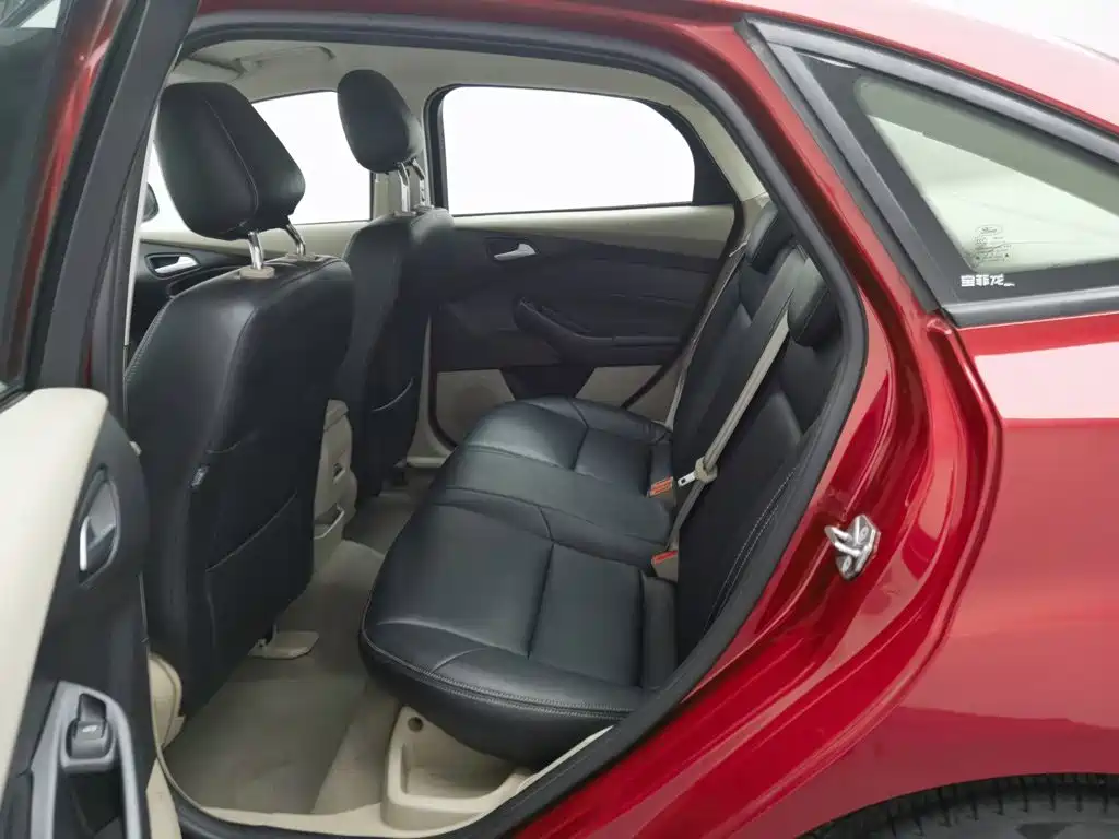 Ford Focus — миниатюра 15