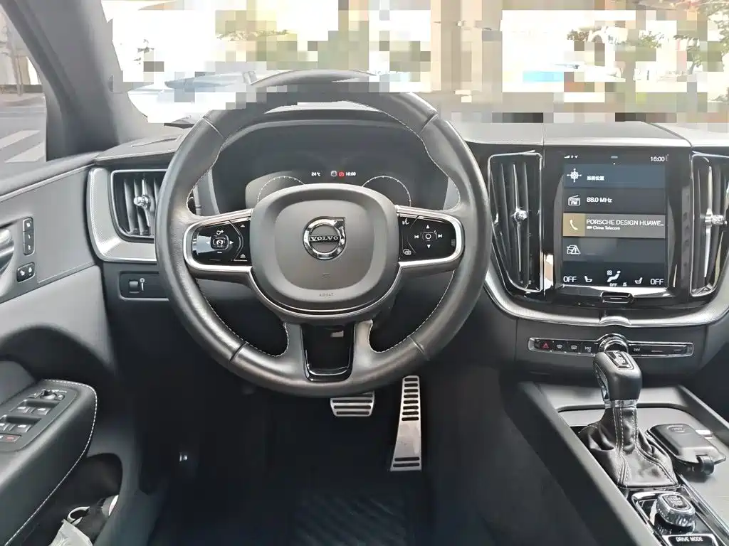 Volvo XC60 — миниатюра 3