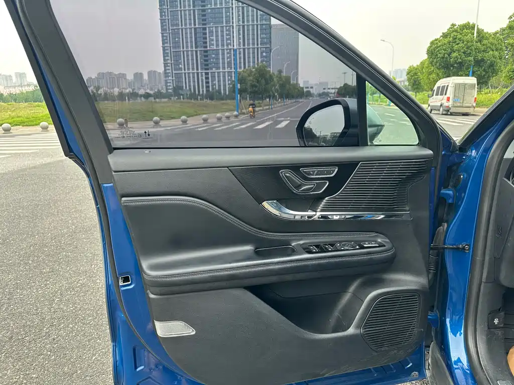 Lincoln Corsair 2020 2.0T