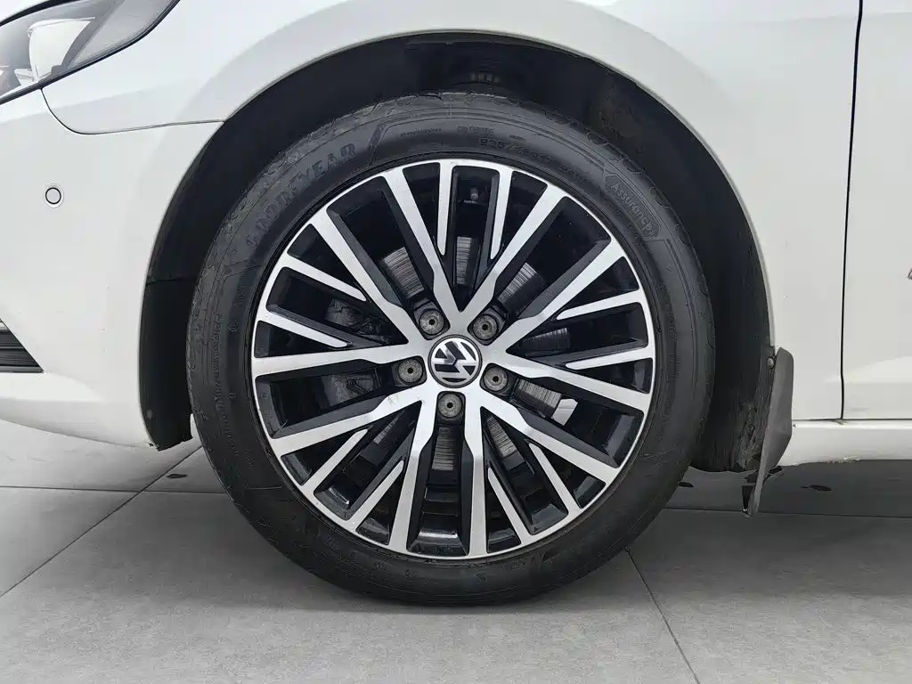Volkswagen CC — миниатюра 17