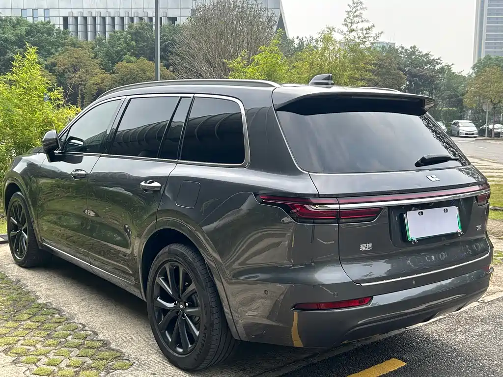 Li Auto ONE 2021 6 мест