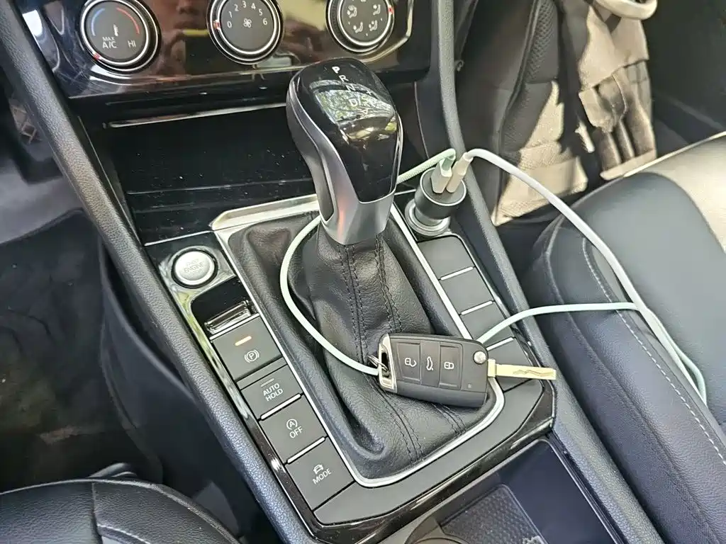 Volkswagen Sagitar — миниатюра 15
