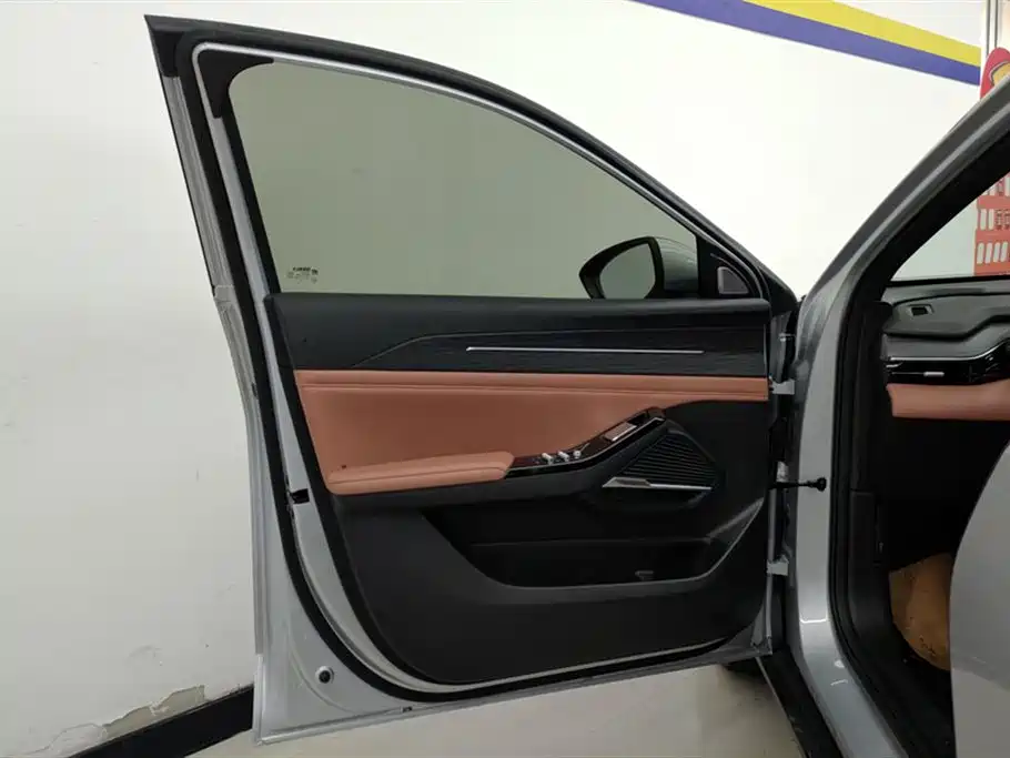 GEELY GALAXY GALAXY L6