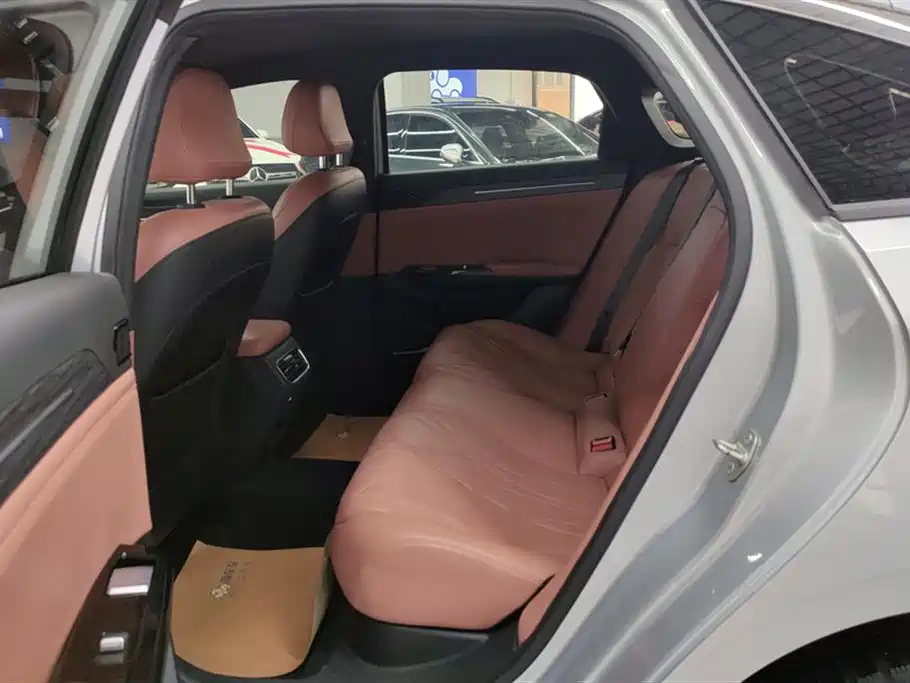 GEELY GALAXY GALAXY L6