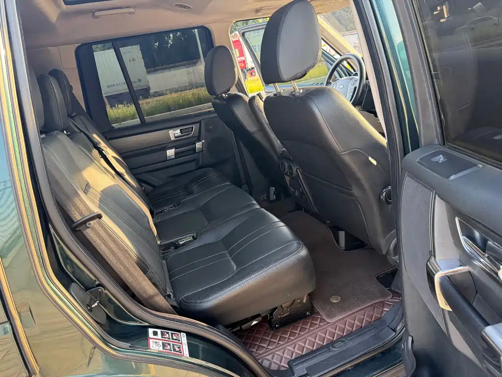 Land Rover Discovery — миниатюра 7