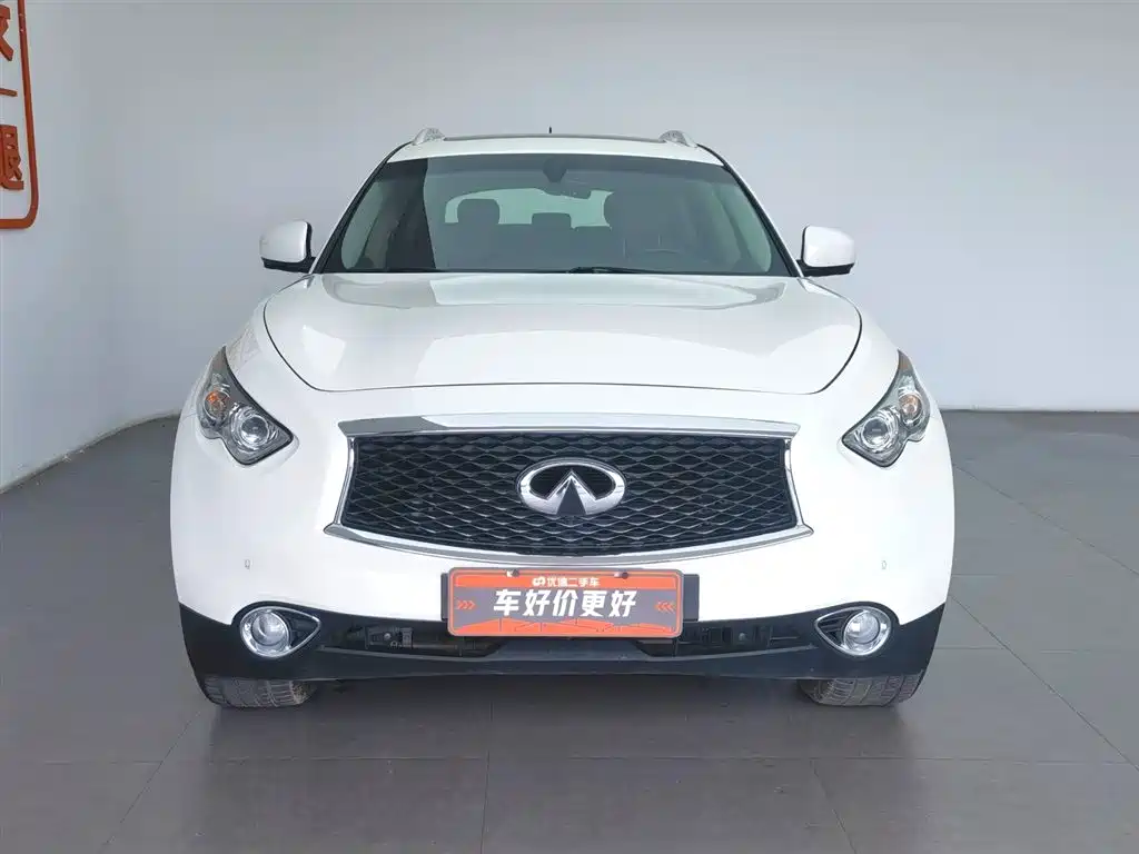 Infiniti QX70 2018 3.7L AT
