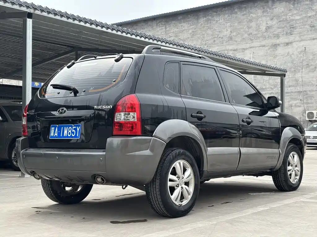 Hyundai Tucson 2009 2.0L AT
