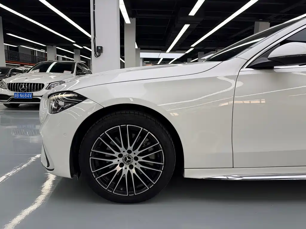 Mercedes-Benz C-Class — миниатюра 15