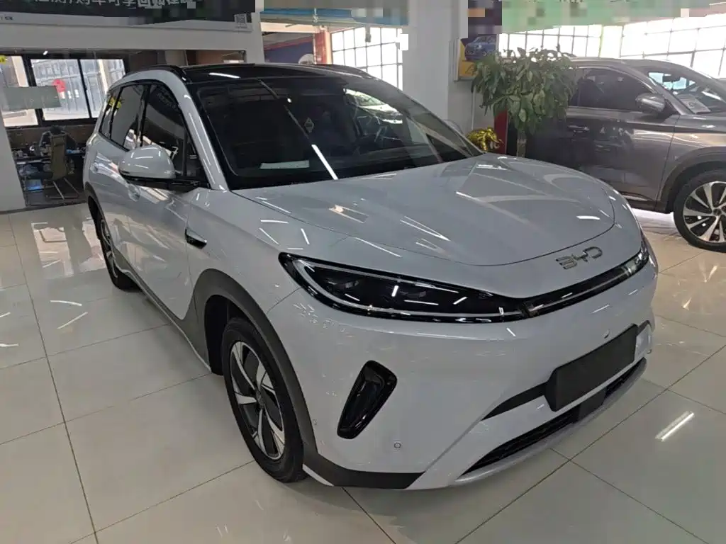 BYD Sealion 05 EV — миниатюра 4