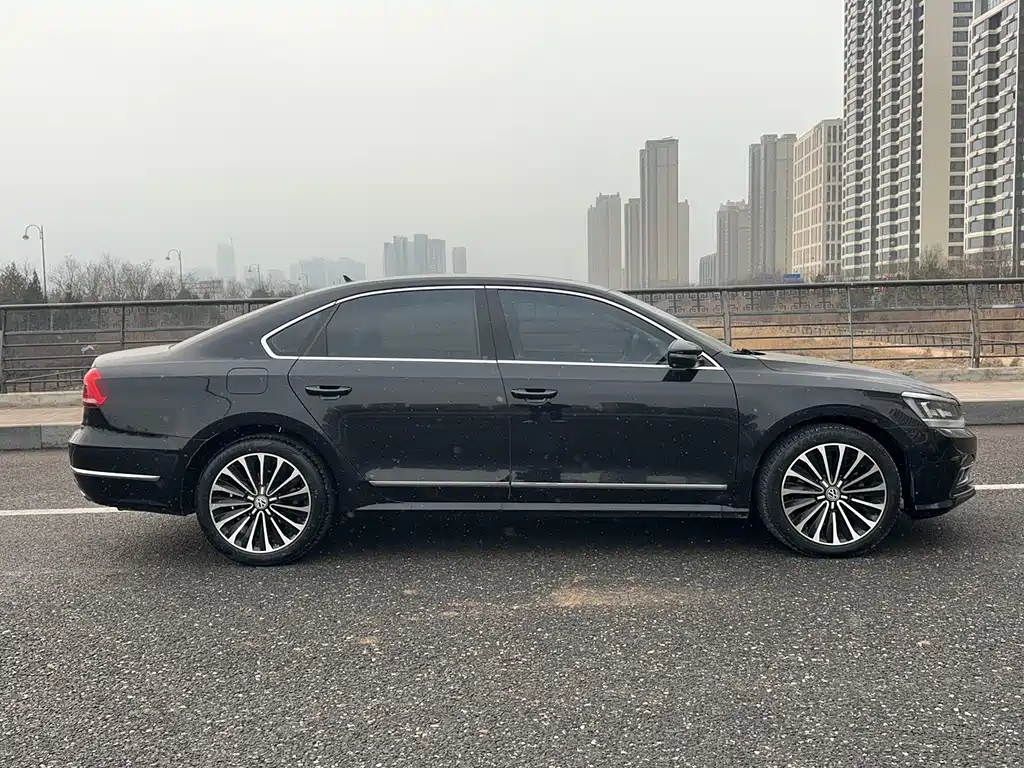 Volkswagen Passat 2016 330TSI DSG