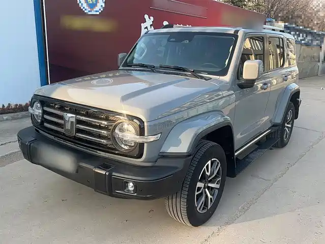 2022 TANK 300