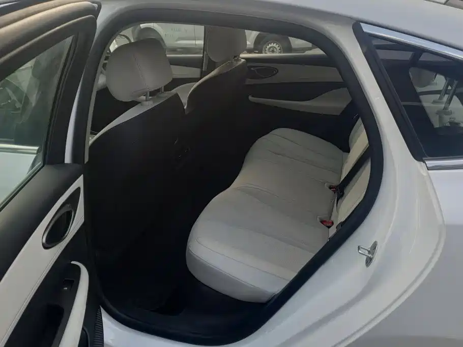 BYD Seal 05 DM-i — миниатюра 11