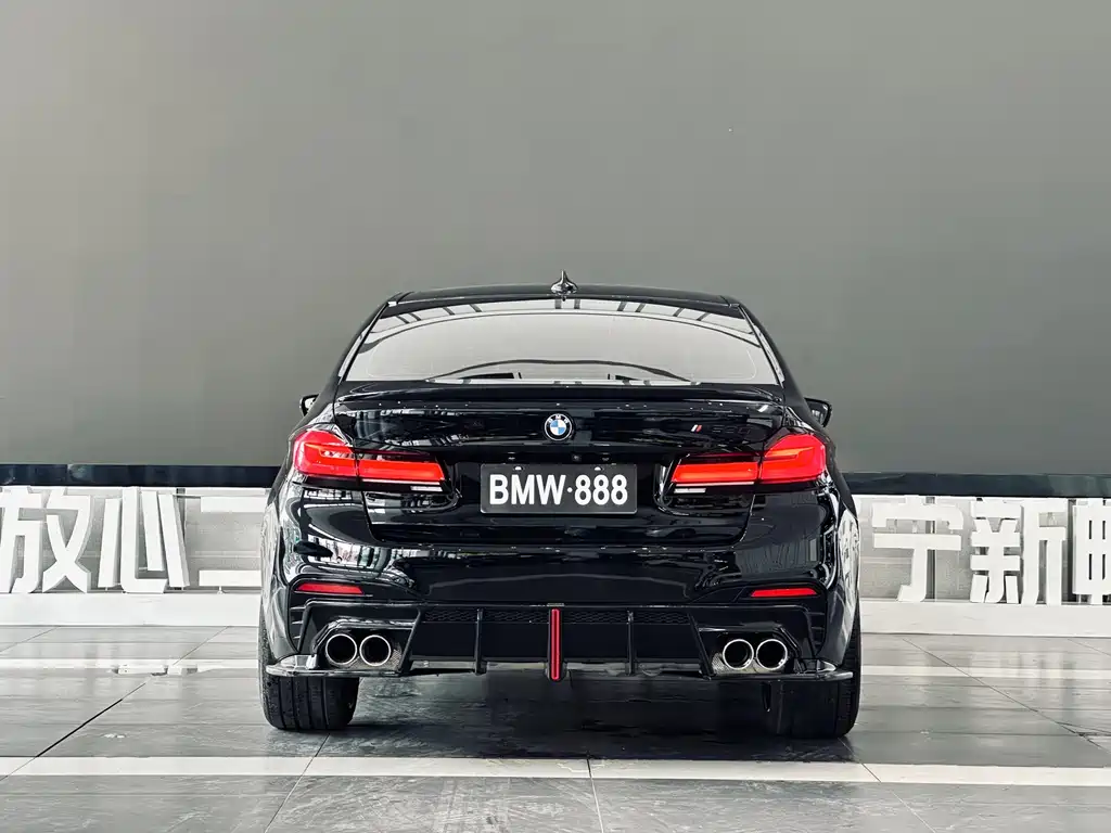 BMW 5 Series — миниатюра 3