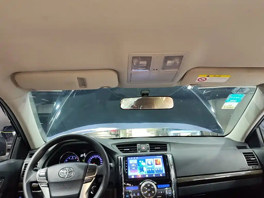 Toyota Reiz — миниатюра 17
