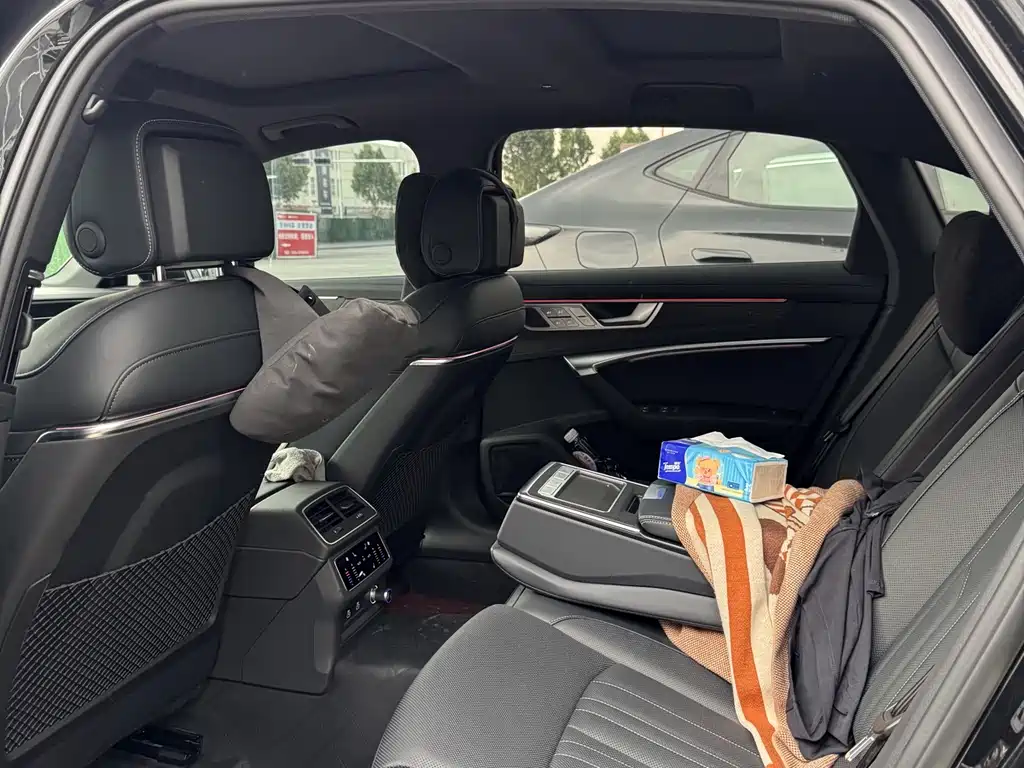 Audi A6L 2026 55 TFSI quattro Premium
