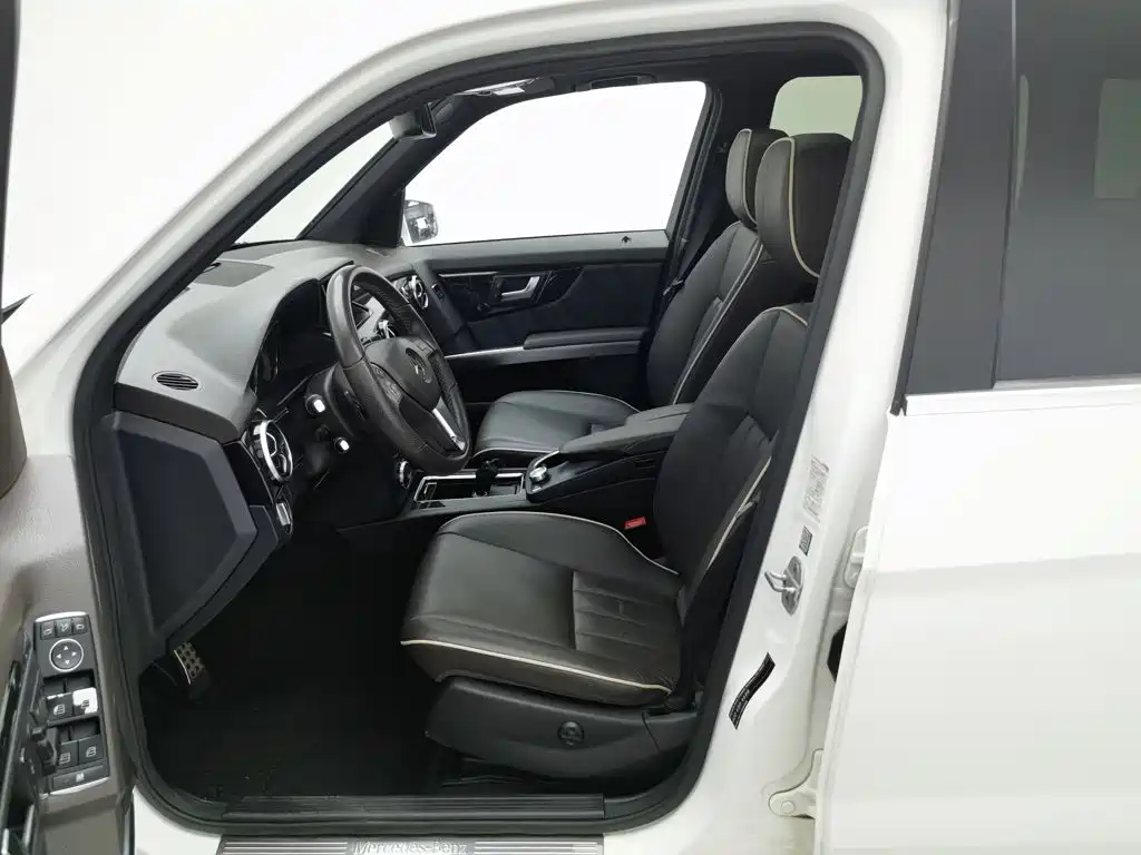 Mercedes-Benz GLK-Class — миниатюра 10