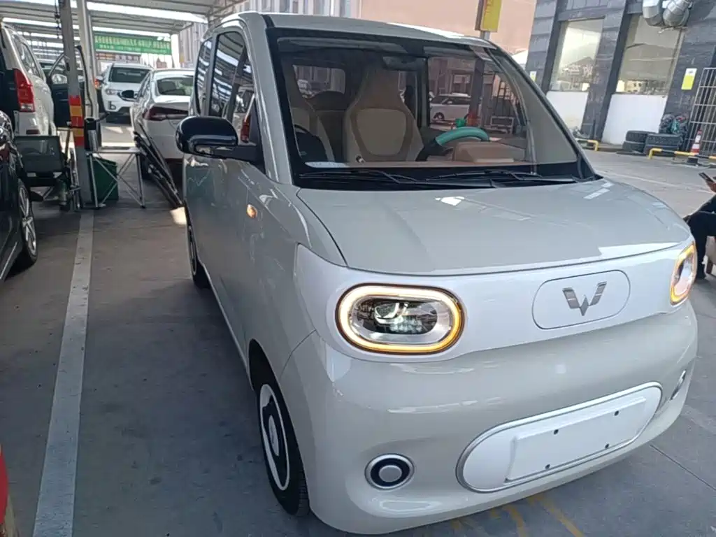 Wuling MINIEV — миниатюра 4