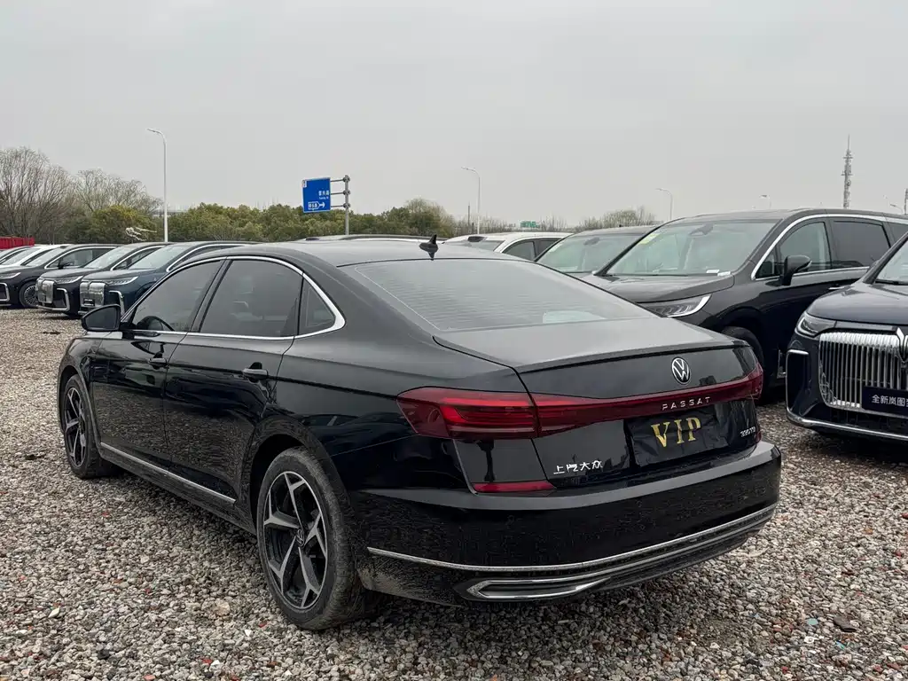 Volkswagen Passat — миниатюра 8