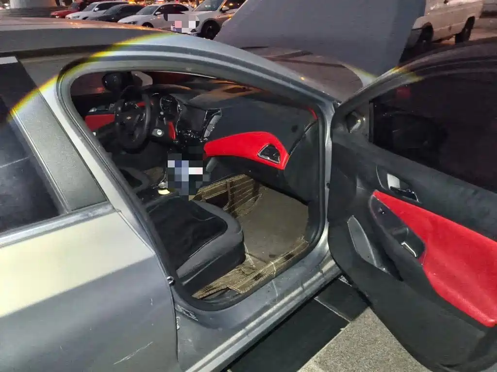 Chevrolet Cruze — миниатюра 19