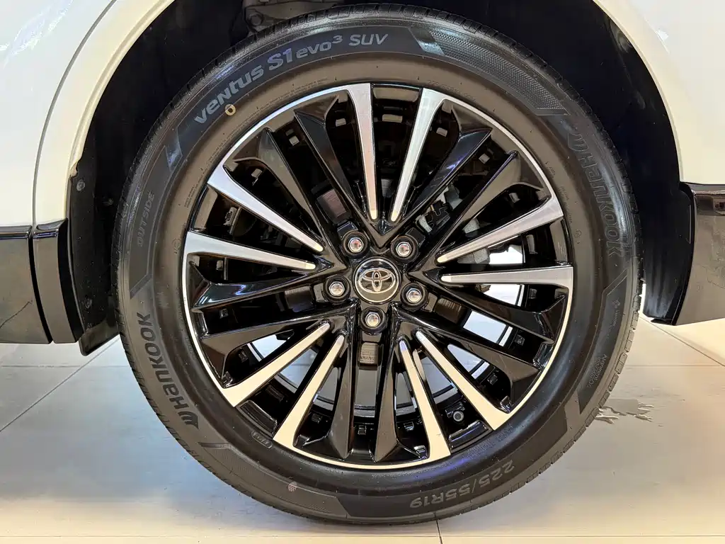 Toyota Venza — миниатюра 10