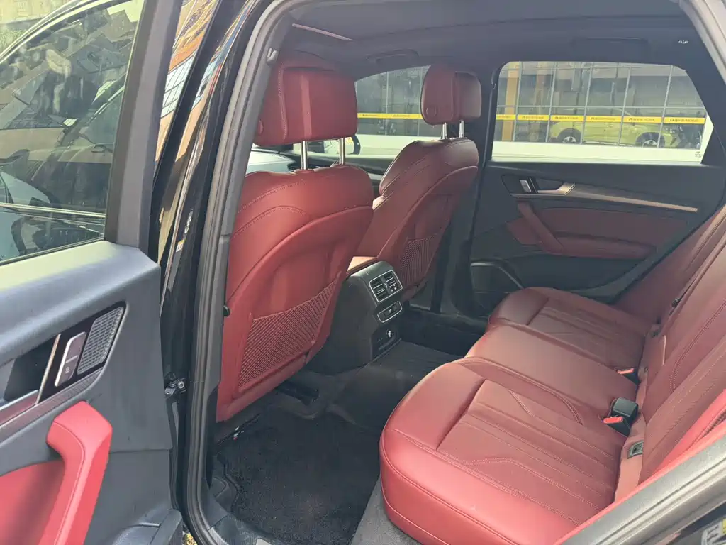 Audi Q5L — миниатюра 8