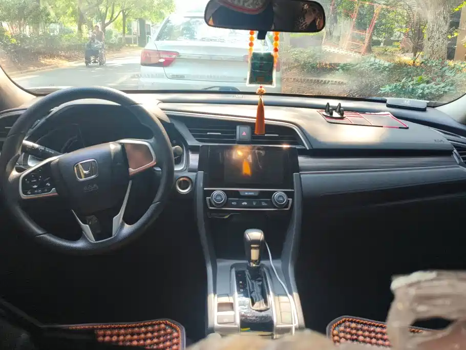 Honda Civic — миниатюра 12