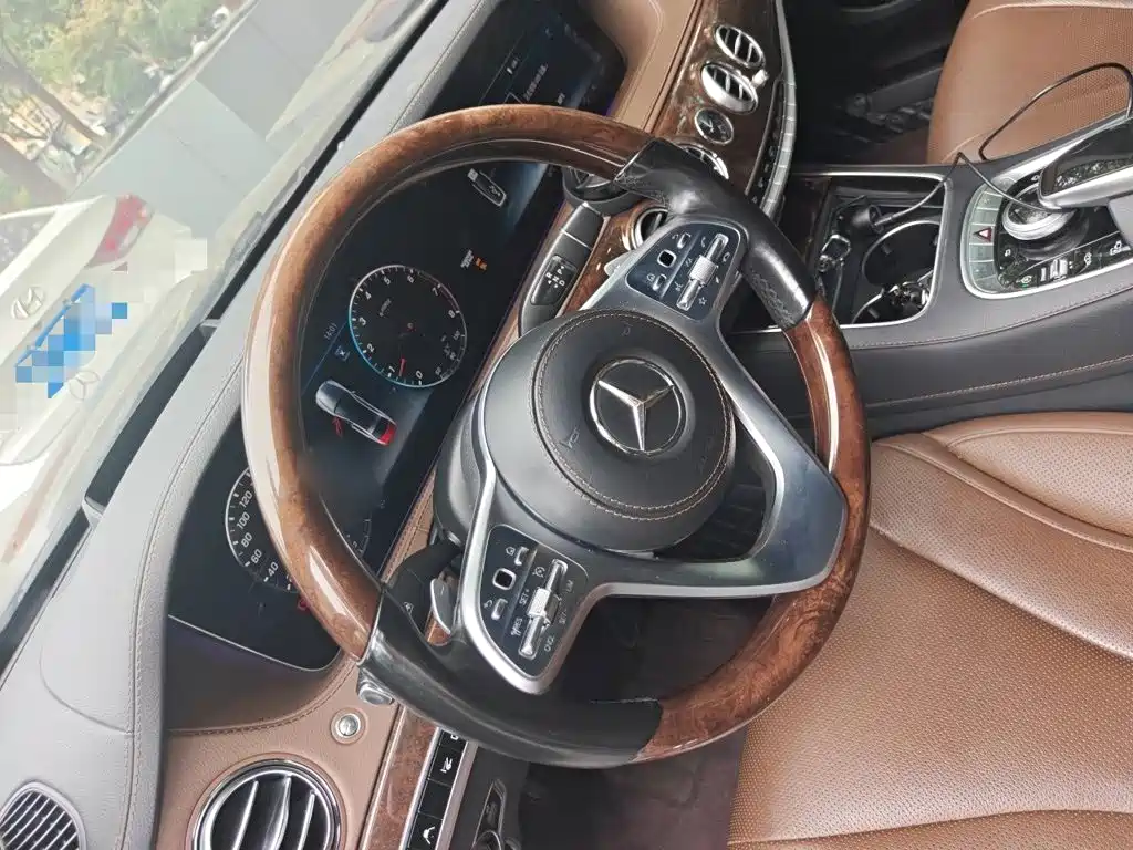 Mercedes-Benz S-Class — миниатюра 11