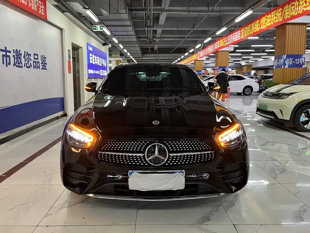 Mercedes-Benz E-Class 2022
