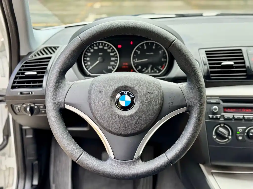 BMW 1 Series 1 2010 120i