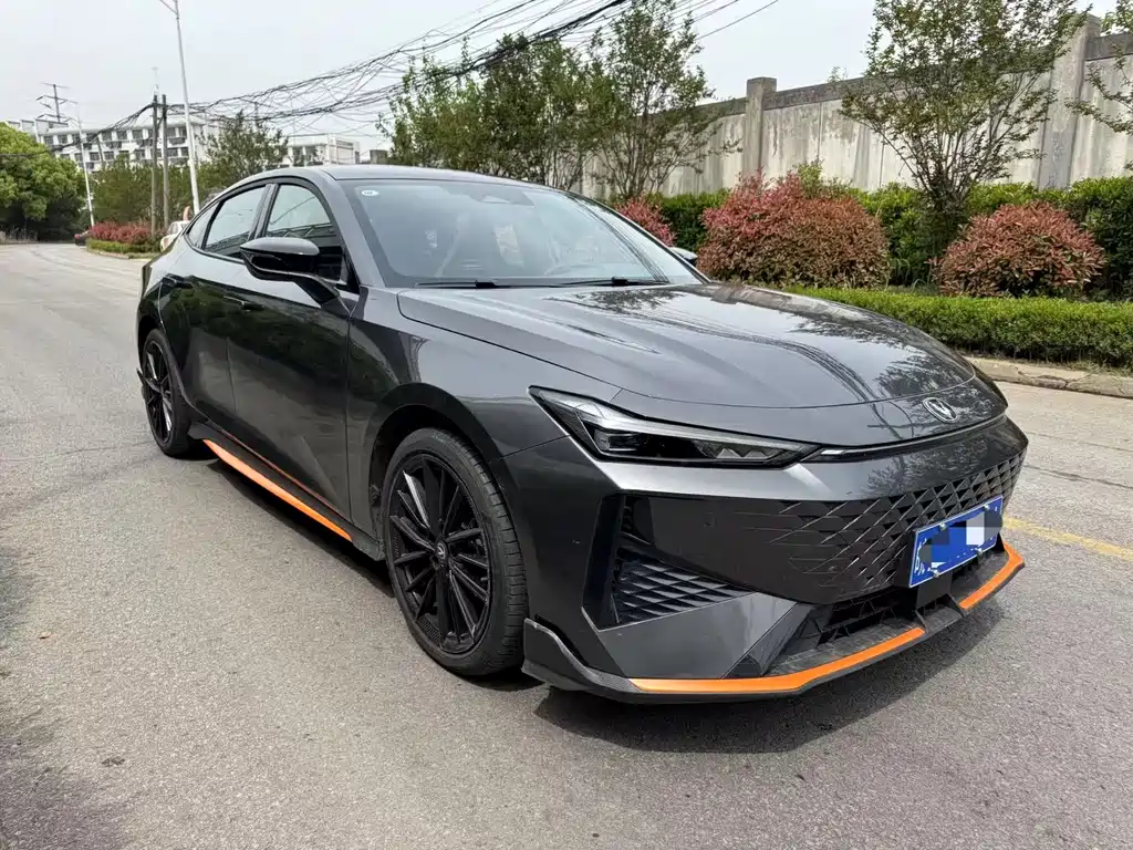 Changan UNI-V — миниатюра 3